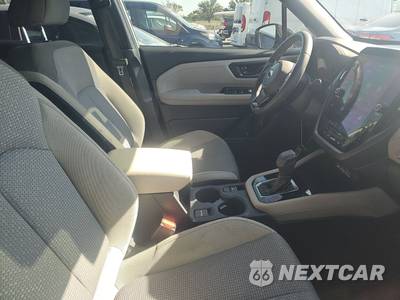 2025 Subaru Forester Premium - zdjęcie 8 z 19 - miniatura