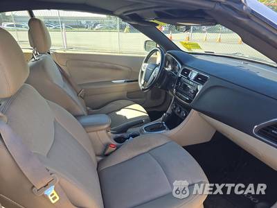 2011 Chrysler 200 Touring Convertible - zdjęcie 8 z 17 - miniatura