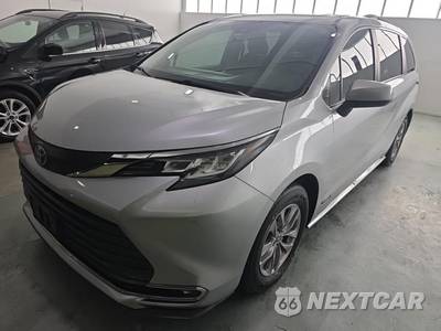 2021 Toyota Sienna XLE 8-Passenger 120.5" WB