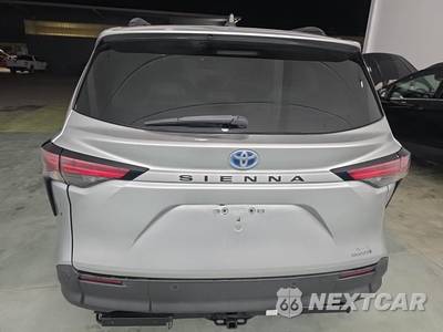 2021 Toyota Sienna XLE 8-Passenger 120.5" WB - zdjęcie 5 z 18 - miniatura