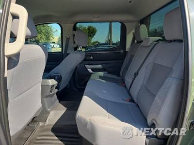 2022 Toyota Tundra SR5 Crew Cab Short Bed - zdjęcie 10 z 18 - miniatura