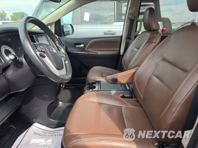 2020 Toyota Sienna Limited Premium 7-Passenger 119.3" WB - zdjęcie 7 z 20 - miniatura