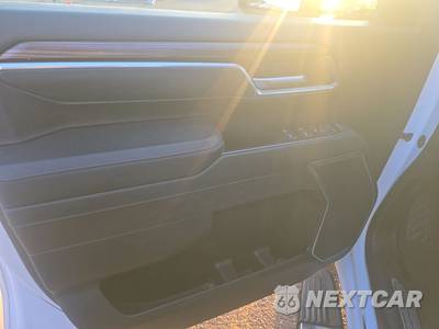 2025 Chevrolet Silverado 2500HD LT Crew Cab Medium Bed 1LT - zdjęcie 9 z 29 - miniatura
