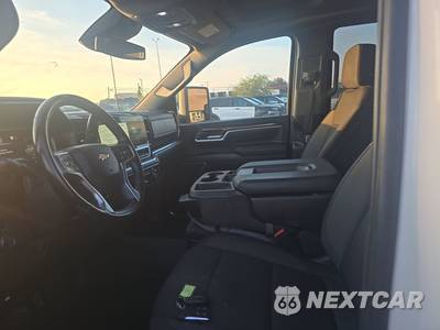 2025 Chevrolet Silverado 2500HD LT Crew Cab Medium Bed 1LT - zdjęcie 7 z 29 - miniatura