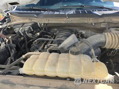 2025 Ford F-150 XLT Crew Cab Short Bed - zdjęcie 15 z 28 - miniatura