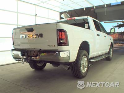 2025 Ram 2500 Big Horn Crew Cab Medium Bed - zdjęcie 4 z 29 - miniatura