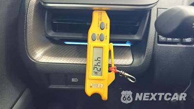 2026 Toyota Prius Limited - zdjęcie 20 z 25 - miniatura