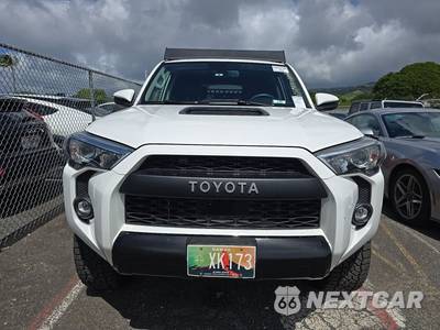 2020 Toyota 4Runner TRD Pro - zdjęcie 2 z 29 - miniatura