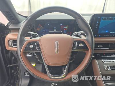 2025 Lincoln Aviator Reserve - zdjęcie 10 z 27 - miniatura