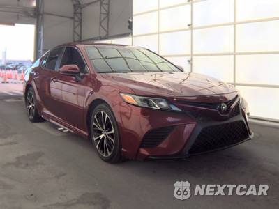 2018 Toyota Camry SE - zdjęcie 3 z 32 - miniatura