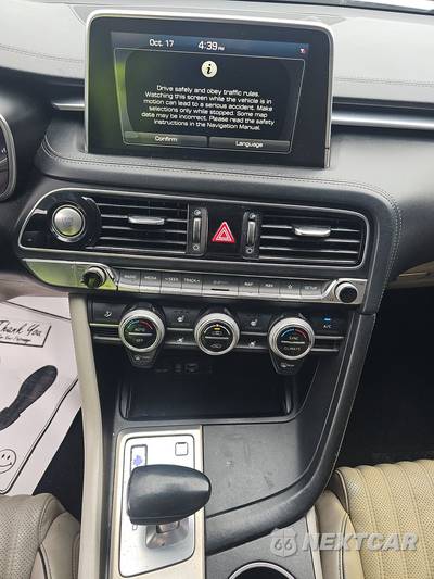 2019 Genesis G70 2.0T Advanced - zdjęcie 11 z 27 - miniatura