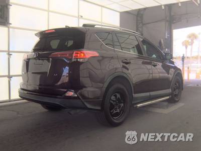 2017 Toyota RAV4 LE - zdjęcie 4 z 22 - miniatura