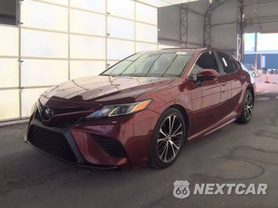 2018 Toyota Camry SE - zdjęcie 1 z 32 - miniatura