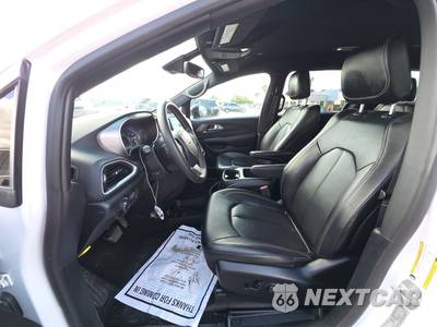 2025 Chrysler Voyager LX 121.6" WB - zdjęcie 7 z 25 - miniatura