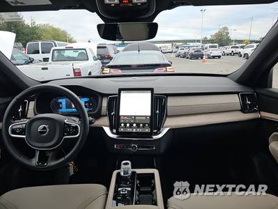 2026 Volvo XC90 B6 Plus 7-Passenger - zdjęcie 11 z 22 - miniatura