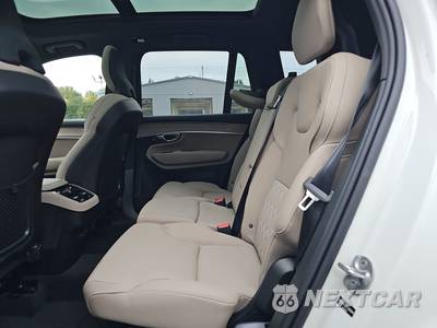 2026 Volvo XC90 B6 Plus 7-Passenger - zdjęcie 13 z 22 - miniatura