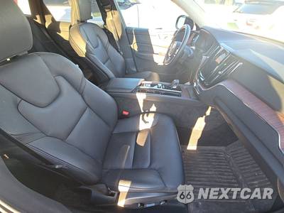 2024 Volvo XC60 B5 Plus Dark Theme - zdjęcie 8 z 23 - miniatura