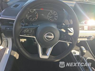 2026 Nissan Altima SR - zdjęcie 26 z 27 - miniatura