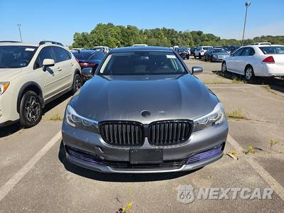 2017 BMW 7 Series Sedan 740i xDrive - zdjęcie 2 z 32 - miniatura
