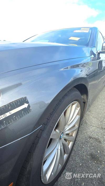2017 BMW 7 Series Sedan 740i xDrive - zdjęcie 28 z 32 - miniatura