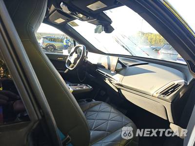 2023 BMW iX Sports Activity Vehicle M60 - zdjęcie 8 z 28 - miniatura
