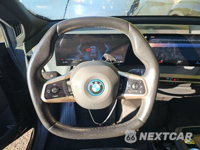 2023 BMW iX Sports Activity Vehicle M60 - zdjęcie 10 z 28 - miniatura