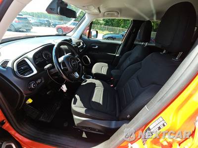 2021 Jeep Renegade Latitude - zdjęcie 7 z 21 - miniatura