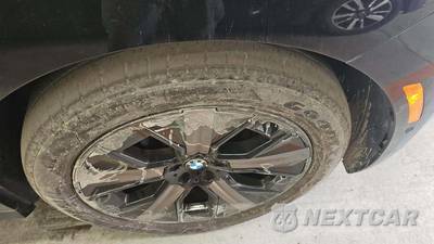 2023 BMW iX Sports Activity Vehicle M60 - zdjęcie 25 z 28 - miniatura