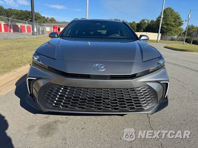 2026 Toyota Camry SE - zdjęcie 3 z 27 - miniatura