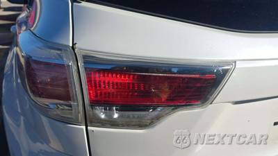 2016 Toyota Highlander XLE - zdjęcie 33 z 42 - miniatura