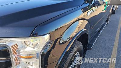 2018 Ford F-150 Lariat Crew Cab Medium Bed - zdjęcie 30 z 35 - miniatura
