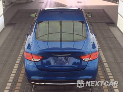 2015 Chrysler 200 Limited - zdjęcie 5 z 18 - miniatura