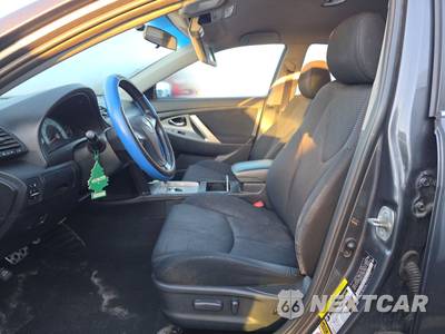 2010 Toyota Camry SE - zdjęcie 7 z 18 - miniatura