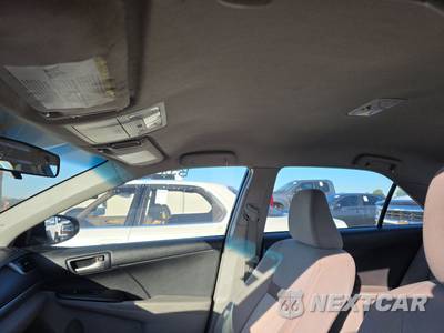 2014 Toyota Camry LE - zdjęcie 17 z 18 - miniatura