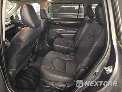 2020 Toyota Highlander Hybrid Platinum - zdjęcie 13 z 32 - miniatura