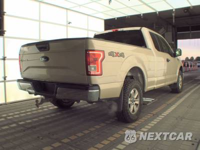 2017 Ford F-150 XLT Extended Cab Medium Bed w/Rear Doors - zdjęcie 4 z 18 - miniatura