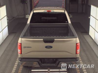 2017 Ford F-150 XLT Extended Cab Medium Bed w/Rear Doors - zdjęcie 5 z 18 - miniatura