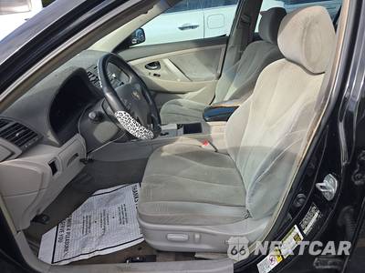 2009 Toyota Camry LE - zdjęcie 7 z 18 - miniatura