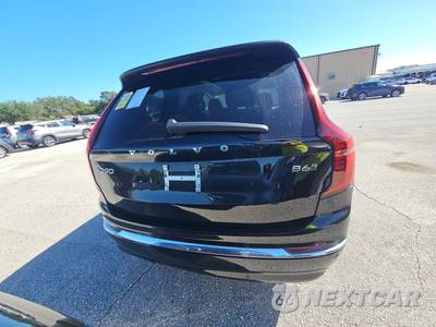 2026 Volvo XC90 B6 Ultra 7-Passenger - zdjęcie 5 z 27 - miniatura