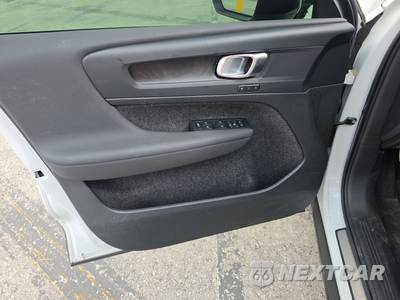 2023 Volvo C40 Recharge Plus - zdjęcie 9 z 28 - miniatura