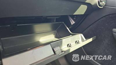 2023 Volvo C40 Recharge Plus - zdjęcie 25 z 28 - miniatura