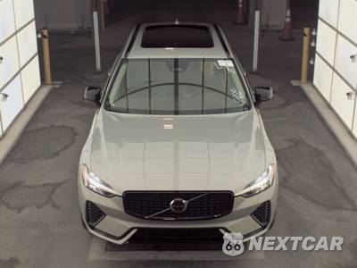 2024 Volvo XC60 B5 Plus Dark Theme - zdjęcie 2 z 26 - miniatura