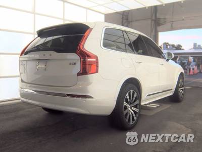 2025 Volvo XC90 Core 7-Passenger - zdjęcie 4 z 26 - miniatura