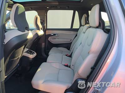 2026 Volvo XC90 B6 Plus 7-Passenger - zdjęcie 13 z 26 - miniatura