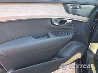 2026 Volvo XC90 B6 Plus 7-Passenger - zdjęcie 9 z 28 - miniatura