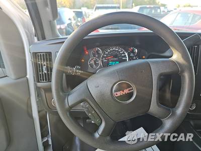 2021 GMC Savana 2500 Cargo Van - zdjęcie 10 z 17 - miniatura
