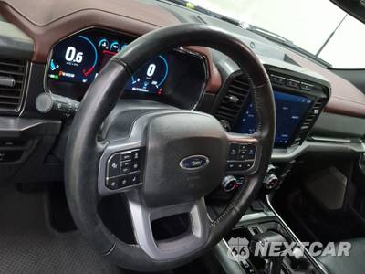 2023 Ford F-150 LARIAT Crew Cab Short Bed - zdjęcie 6 z 13 - miniatura