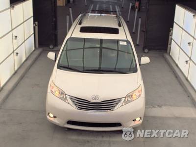 2015 Toyota Sienna XLE 8-Passenger 119.3" WB - zdjęcie 2 z 40 - miniatura