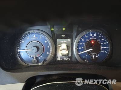 2015 Toyota Sienna XLE 8-Passenger 119.3" WB - zdjęcie 12 z 40 - miniatura