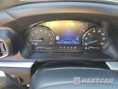 2021 Ford Explorer - zdjęcie 12 z 19 - miniatura
